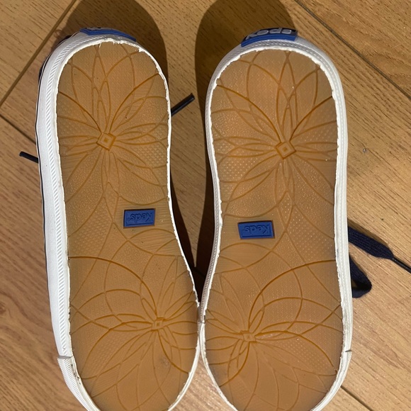 Keds Dark Blue Mesh Size 13 Girls Shoes with Flower detail - Picture 5 of 5